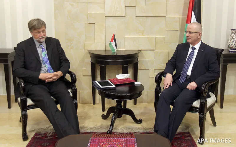 Palestinian Prime Minister Rami Hamdallah meets with world Bank representative in Palestine steen Jojincen, in the West Bank city of Ramallah on August 10, 2015. Photo by Prime Minister Office