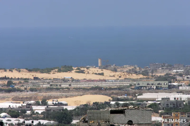 A general view show the border between Egypt and the southern Gaza Strip town of Rafah, on August 24, 2015. Photo by Abed Rahim Khatib
