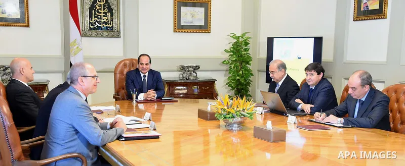 Egyptian President, Abdel Fattah al-Sisi meets with the executive director of the Italian company Eni Petroleum in Cairo, Egypt on August 29, 2015. Photo by Egyptian President Office