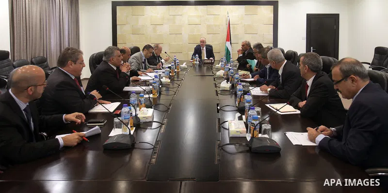 Palestinian Prime Minister Rami Hamdallah, chairs a meeting of the Ministerial Committee, in the West Bank city of Ramallah, on august 31, 2015. Photo by Prime Minister Office