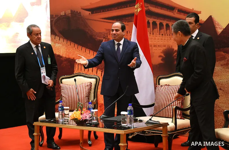 Egyptian President Abdel-Fattah al-Sisi meets with Chinese businessmen in Beijing, capital of China, Sept. 2, 2015, to attend events commemorating the 70th anniversary of the victory in the Chinese People's War of Resist...
