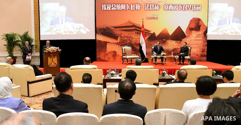 Egyptian President Abdel-Fattah al-Sisi meets with Chinese businessmen in Beijing, capital of China, Sept. 2, 2015, to attend events commemorating the 70th anniversary of the victory in the Chinese People's War of Resist...