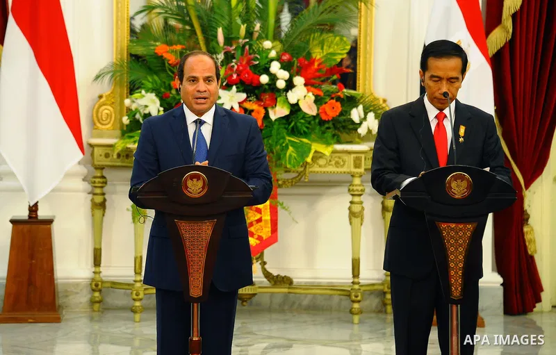 Egyptian President Abdel Fattah al-Sisi and Indonesia's President Joko Widodo attend a joint press conference in Jakarta on September 4, 2015. Al-Sisi, who arrived from Beijing, is on the final stop of his near week-long...