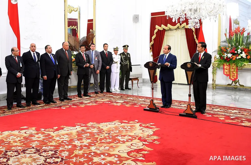 Egyptian President Abdel Fattah al-Sisi and Indonesia's President Joko Widodo attend a joint press conference in Jakarta on September 4, 2015. Al-Sisi, who arrived from Beijing, is on the final stop of his near week-long...