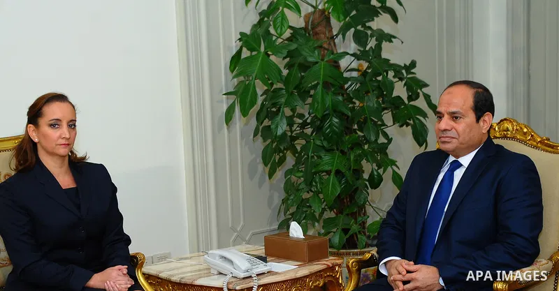 Egyptian President Abdel-Fattah el-Sissi, right, meets with Mexico's Secretary of Foreign Relations Claudia Ruiz Massieu, left, the Presidential Palace in Cairo, on September 16, 2015. Mexico s foreign minister arrived i...