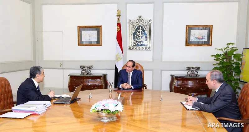 Egyptain President Abdel Fattah al-Sisi meets with Mohammed Shaker Almraqbi Minister of Electricity and Renewable Energy in Cairo, Egypt, October 10, 2015. Photo by Egyptian President Office
