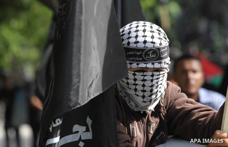 Palestinians take part in a protest in solidarity with Palestinians in the West Bank and against Jewish groups visiting the al-Aqsa mosque compound, in Gaza city on October 12, 2015. Photo by Mohammed Asad
