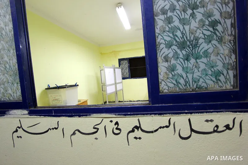 An empty polling station is seen at a school in Cairo, as voters returned to polling stations on October 27, 2015 for a first round run-off in a parliamentary vote expected to elect lawmakers firmly backing President Abd...