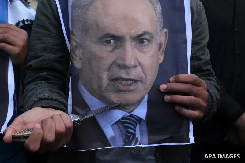 Palestinian supporters of Hamas and Islamic Jihad movements take part in an anti-Israel demonstration, in Khan Younis in the southern Gaza Strip, October 30, 2015. Since the start of October, violence that has included s...