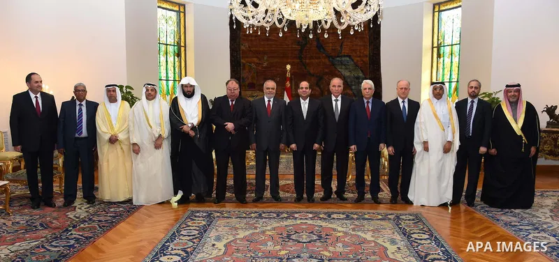 Egyptian President Abdel Fattah al-Sisi with Arab Ministers of Justice at the Presidential Palace in Cairo on November 19, 2015. Photo by Egyptian President Office