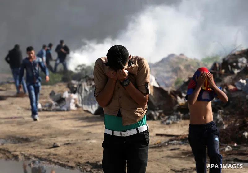 Palestinian protesters take part in clashes with Israeli security forces near the border between Israel and eastern Gaza city, November 20, 2015. A series of attacks have been carried out by Palestinian individuals on Is...