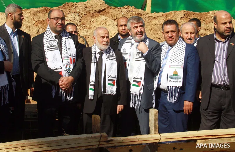 Turkish delegation Presidency of Religious affairs inspect the projects during their tour in Gaza city on December 2, 2015. Photo by Stranger