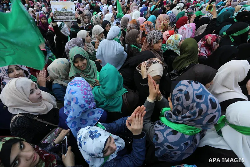 Palestinians take part in a rally marking the 28th anniversary of Hamas' founding, in Gaza City December 14, 2015. Photo by Mohammed Asad