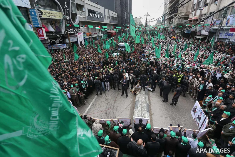 Palestinians take part in a rally marking the 28th anniversary of Hamas' founding, in Gaza City December 14, 2015. Photo by Mohammed Asad