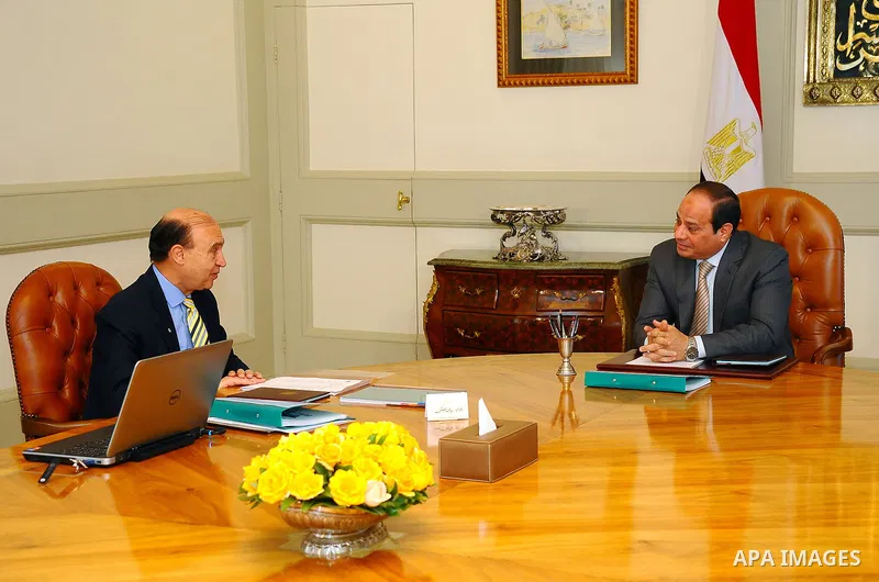 Egyptian President Abdel Fattah al-Sisi meets with Head of Suez Canal Authority Mohab Mamish in Cairo on january 2, 2015. Photo by Egyptian President Office
