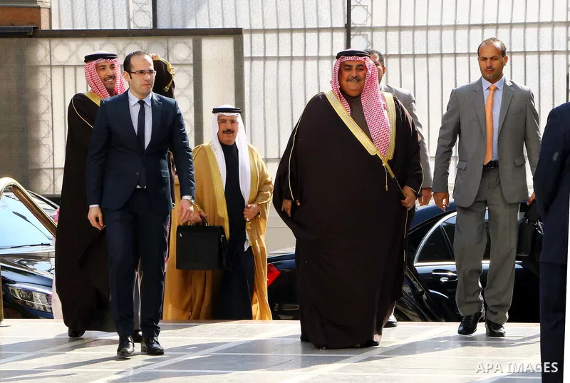 Members of Arab foreign ministers arrive for an emergency meeting of Arab foreign ministers in the Egyptian capital Cairo on January 10, 2016. Arab League chief Nabil al-Arabi accused Tehran of "provocative acts" as top...