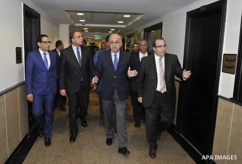 Egyptian Prime Minister, Ismail Sharif, visits the Ministry of Planning, in Cairo, Egypt, o January 16, 2016. Photo by Stringer