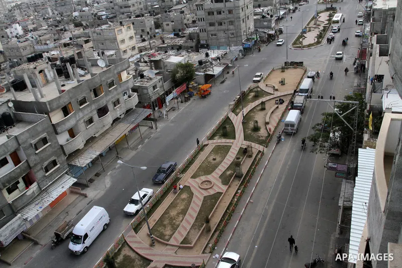 A general view show the Rafah city in the southern Gaza strip, on january 19, 2016. Photo by Abed Rahim Khatib