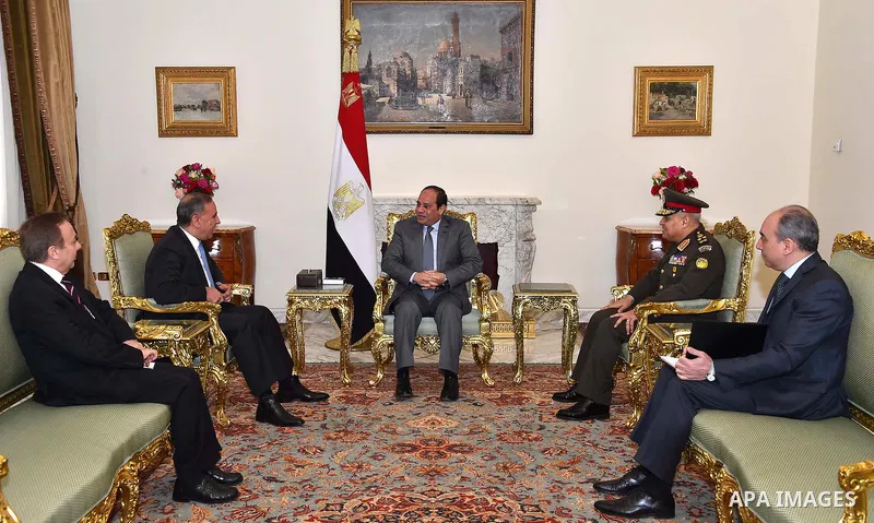 Egyptian President Abdel Fattah al-Sisi meets with Iraqi Defense Minister Khaled al-Obeidi in Cairo, Egypt, on Jan. 19, 2016. Photo by Egyptian President Office
