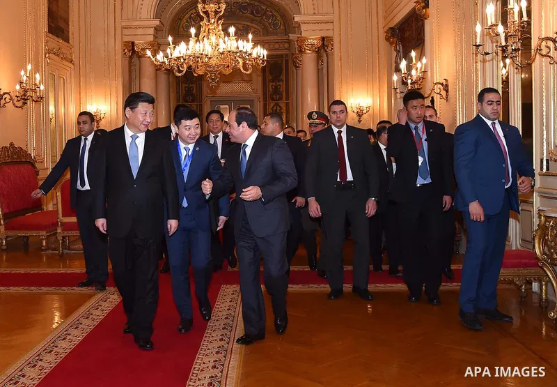Egyptian President Abdel Fattah al-Sisi meets with Chinese President Xi Jinping, in Cairo, Egypt, January 20, 2016. Xi Jinping arrived in Cairo Wednesday for a state visit to Egypt, the second leg of his three-nation Mid...
