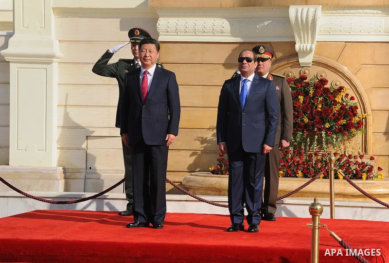 Egyptian President Abdel Fattah al-Sisi meets with Chinese President Xi Jinping at the presidential palace, in Cairo, Egypt, January 21, 2016, in this handout courtesy of the Egyptian Presidency. Photo by Egyptian Presid...