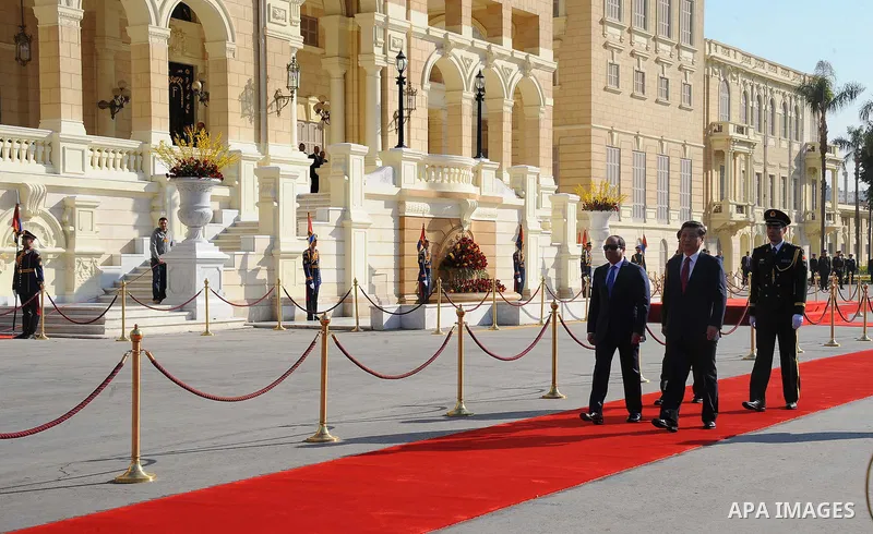 Egyptian President Abdel Fattah al-Sisi meets with Chinese President Xi Jinping at the presidential palace, in Cairo, Egypt, January 21, 2016, in this handout courtesy of the Egyptian Presidency. Photo by Egyptian Presid...