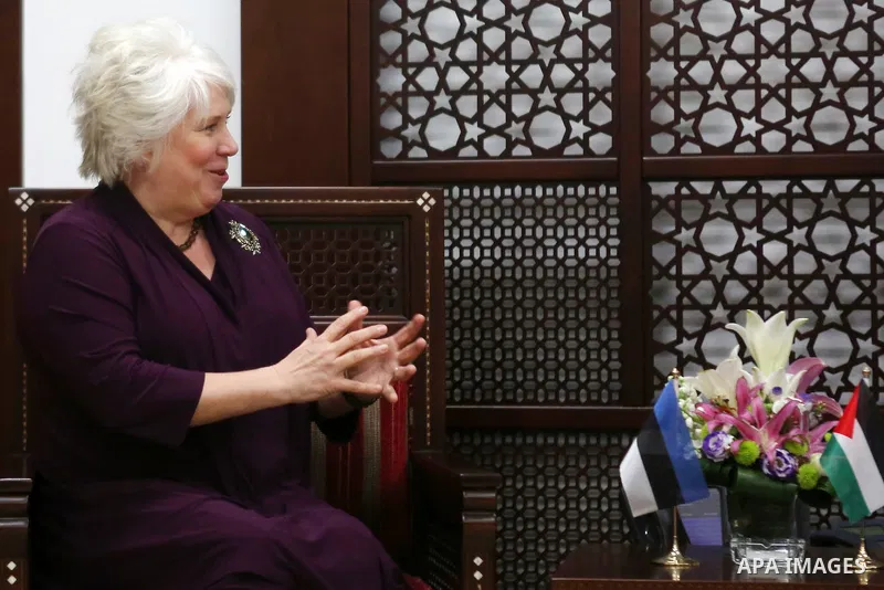 Palestinian President Mahmoud Abbas meets with Estonian Foreign Minister Marina Kaljurand in the West Bank city of Ramallah, January 24, 2016. Photo by Shadi Hatem