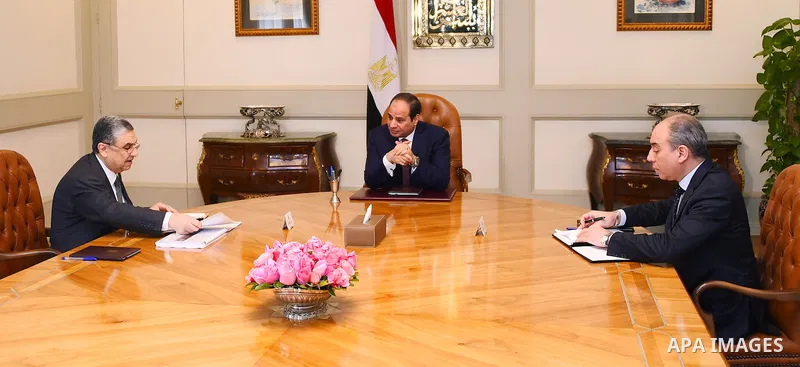 Egyptian President Abdel Fattah al-Sisi meets with minister of electricity and renewable energy, Mohammed Almraqbi, in Cairo, Egypt, on Feb. 08, 2016. Photo by Egyptian President Office