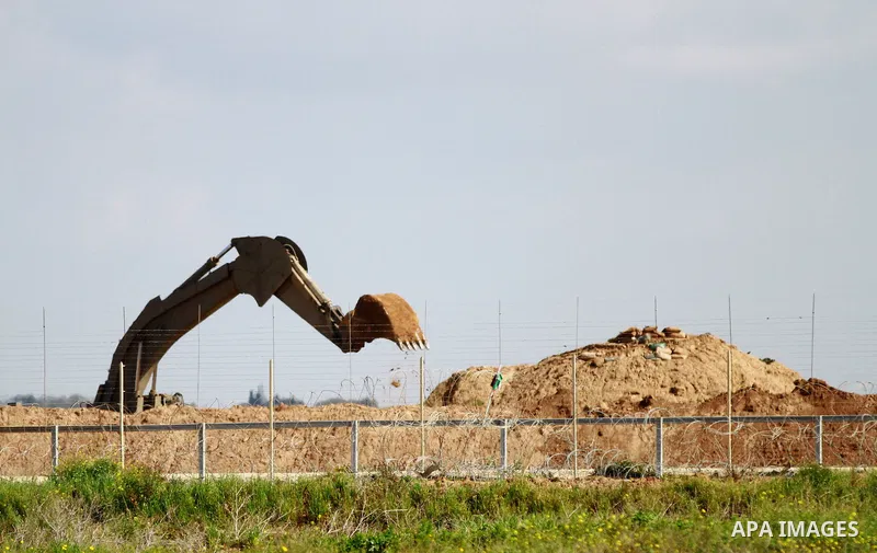 An Israeli drill works near the Israeli side of border with the southern Gaza Strip trying to discover tunnels on February 11, 2016. Photo by Yasser Qudih