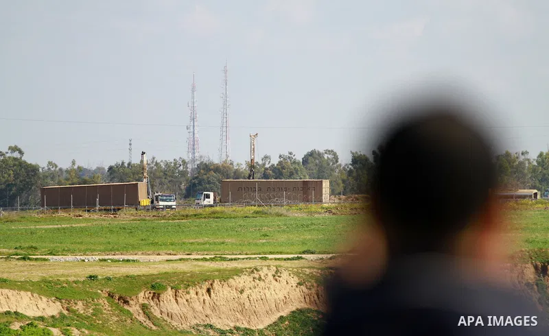 An Israeli drill works near the Israeli side of border with the southern Gaza Strip trying to discover tunnels on February 11, 2016. Photo by Yasser Qudih