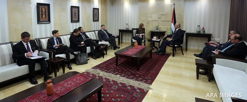 Palestinian prime minister Rami Hamdallah meets with Samantha Power, United States Ambassador to the United Nations, in the West Bank city of Ramallah, on February 13, 2016. Photo by Prime Minister Office