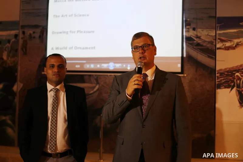 Ambassador of the Netherlands in Palestine, Peter Muleman, attends the Islamic art gallery organized by the Dutch embassy in Gaza city on Feb. 16, 2016. Photo by Mohammed Asad