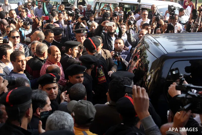 Egyptians mourners attend the funeral of the Egyptian journalist Mohamed Hassanein Heikal at the al-Hussein mosque in Cairo on February 17, 2016. Heikal, one of the Arab world's most prominent political commentators and...