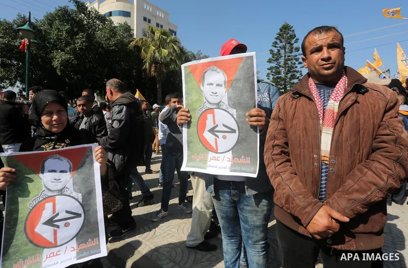 Palestinians take part in a protest demanding release the prisoners in Israeli jails, in Gaza city, on February 29, 2016. Photo by Mohammed Asad