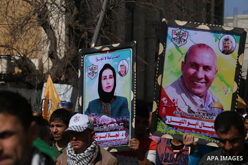 Palestinians take part in a protest demanding release the prisoners in Israeli jails, in Gaza city, on February 29, 2016. Photo by Mohammed Asad