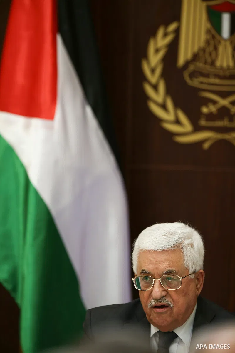 Palestinian presidnet Mahmoud Abbas chairs PLO executive committee in the west bank city of Ramallah on March 1, 2016. (apaimages/Fadi Arouri - POOL)