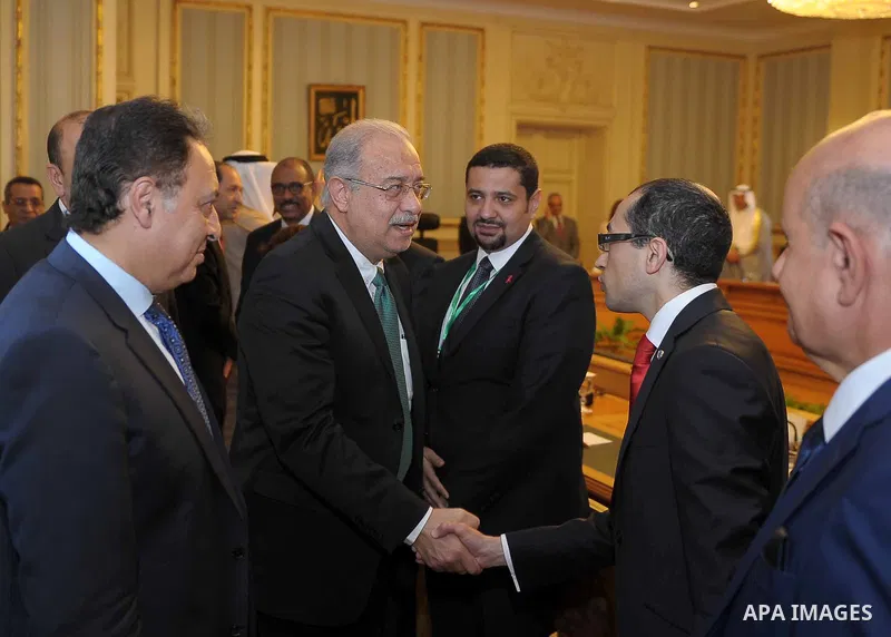 Egyptian Prime Minister Sharif Ismail meets with Arab's health ministers in Cairo, Egypt on March 03, 2016. Photo by Sranger