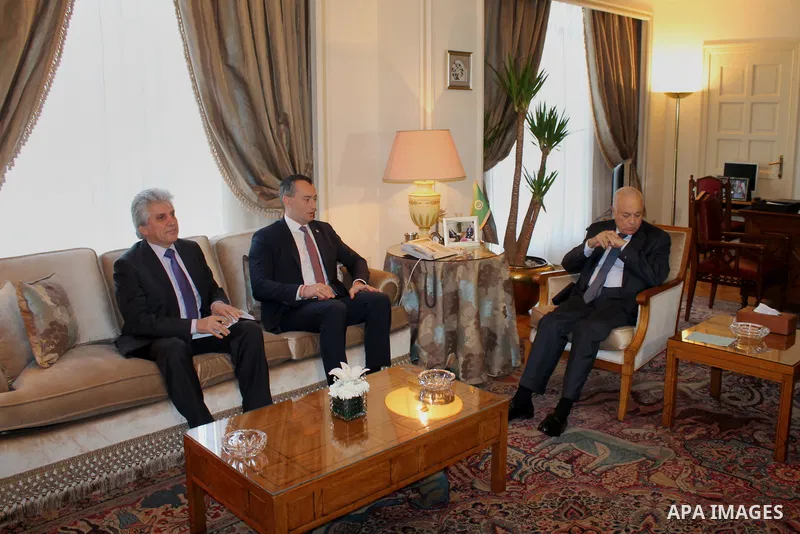 Secretary-General of the Arab League, Nabil Elaraby, meets with Special Coordinator of the United Nations for the peace process in the Middle East, in Cairo, Egypt, on March 9, 2016. Photo by Stringer