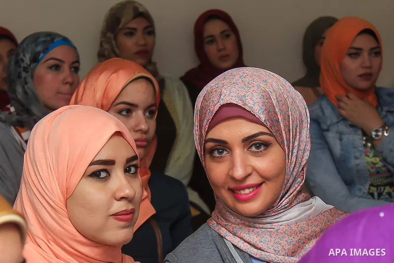 Egyptian girls take part in a competition hijab queen, in Cairo, on March 19, 2016. Photo by Amr Sayed