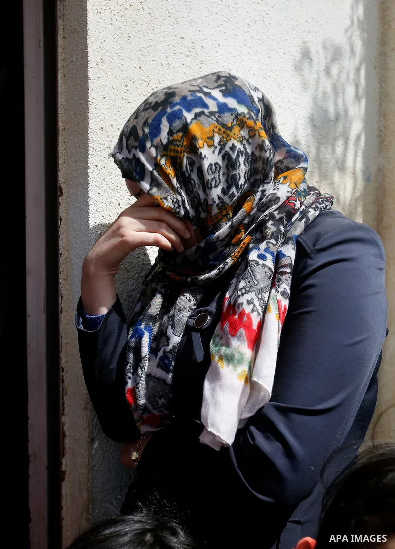 Relatives mourn during the funeral of 19-year old Mahmoud Abu Fanoneh in the West Bank city of Hebron, 19 March 2016. Mahmoud who according to the Israeli Army attempted to kill an Israeli soldier at a main road junction...