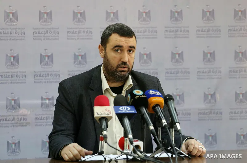 A spokesman for Transport Minister Khalil Al-zayan, speaks during a press conference, in Gaza city, on March 27, 2016. Photo by Mohammed Asad