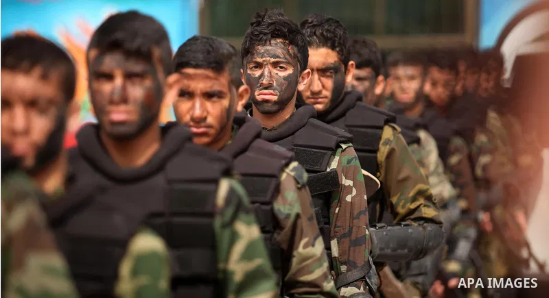 Palestinian students demonstrate their skills during a military-style show at a school in Rafah in the southern Gaza Strip March 28, 2016. Photo by Ashraf Amra