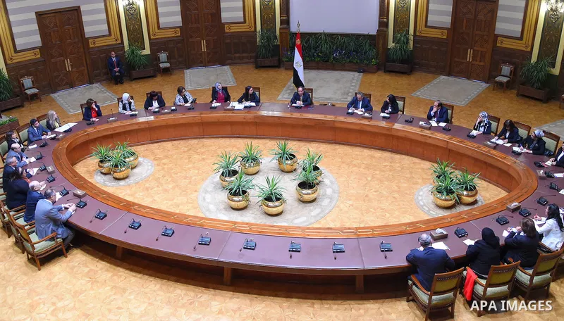 Egyptian President Abdel-Fattah al-Sisi meets with Members of the National Council for Women, in Cairo, capital of Egypt, March 28, 2016. Photo by Egyptian President Office