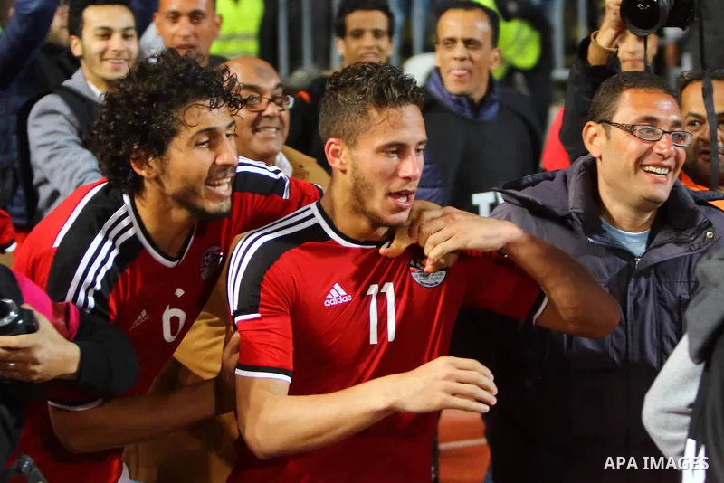 Egyptian players and Nigerian players compete during their African Cup of Nations group G qualification football match between Egypt and Nigeria at the Borg el-Arab Stadium in Alexandria on March 29, 2016. Photo by Strin...