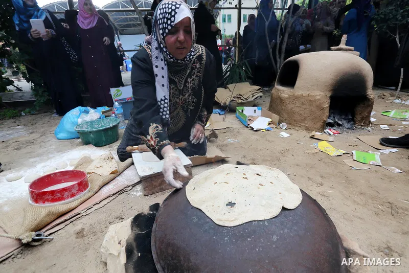 Palestinians take part in a rally marking Land Day, in Gaza City March 30, 2016. March 30 marks Land Day, the annual commemorations of the killing by police of six Arab citizens in 1976 during protests against land confi...