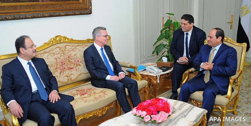 Egyptian President Abdel Fattah al-Sisi meets with German Interior Minister in Cairo, Egypt on March 30, 2016. Photo by Egyptian President Office