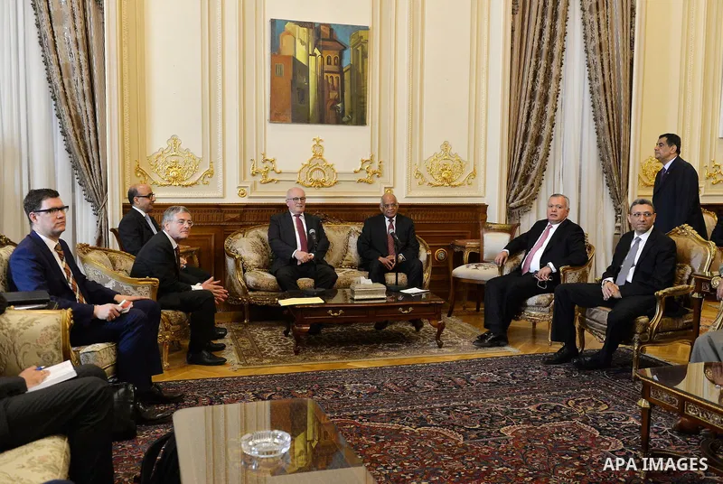 The leader of the majority of German Parliament, Volker Cawdor, meets with Egyptian parliament in Cairo, Egypt, on April 07, 2016. Photo by Stranger