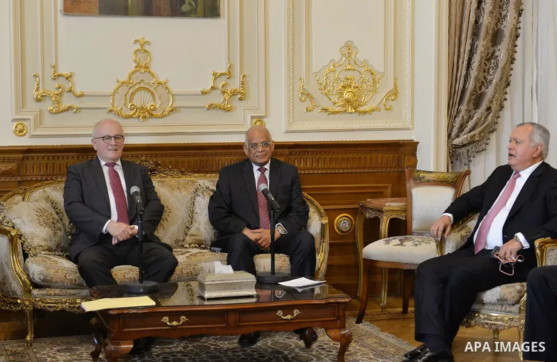 The leader of the majority of German Parliament, Volker Cawdor, meets with Egyptian parliament in Cairo, Egypt, on April 07, 2016. Photo by Stranger