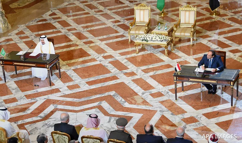 King Salman bin Abdulaziz Al Saud of Saudi Arabiaattends a meeting with the President of Egypt Abdel Fattah el-Sisi at the Egyptian Presidential Palace in Cairo, Egypt on April 8, 2016. Photo by Egyptian President Office