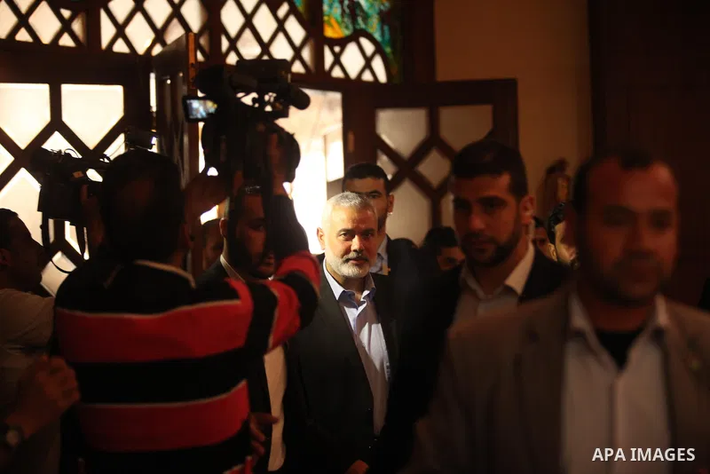 Senior Hamas leader Ismail Haniya speaks during a meeting, in Gaza city, on April 10, 2016. Photo by Ashraf Amra